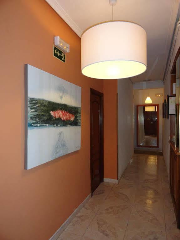 Hostal Fuencarral Kryse Madrid Exterior photo
