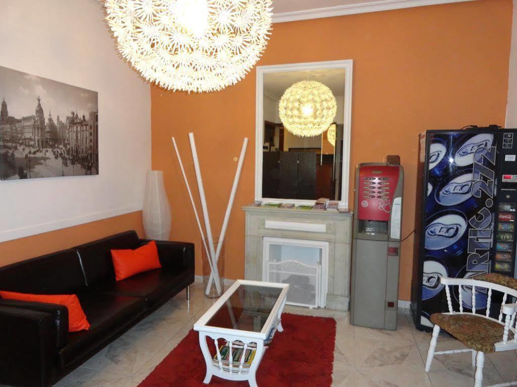 Hostal Fuencarral Kryse Madrid Exterior photo