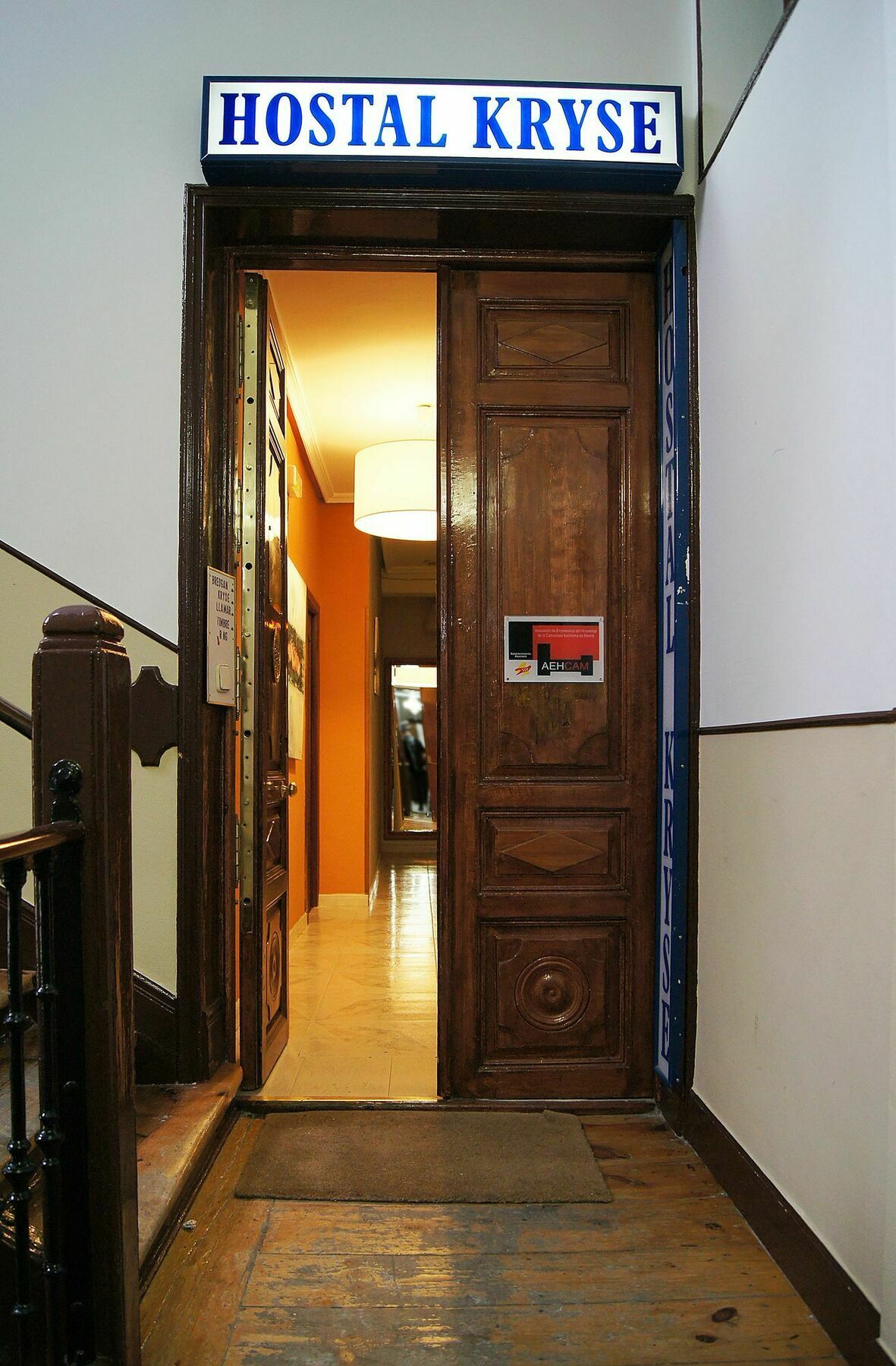 Hostal Fuencarral Kryse Madrid Exterior photo